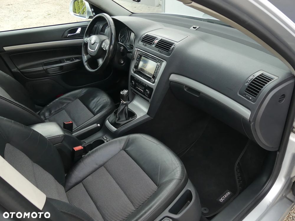 Skoda Octavia 2.0 TDI L&K - 6
