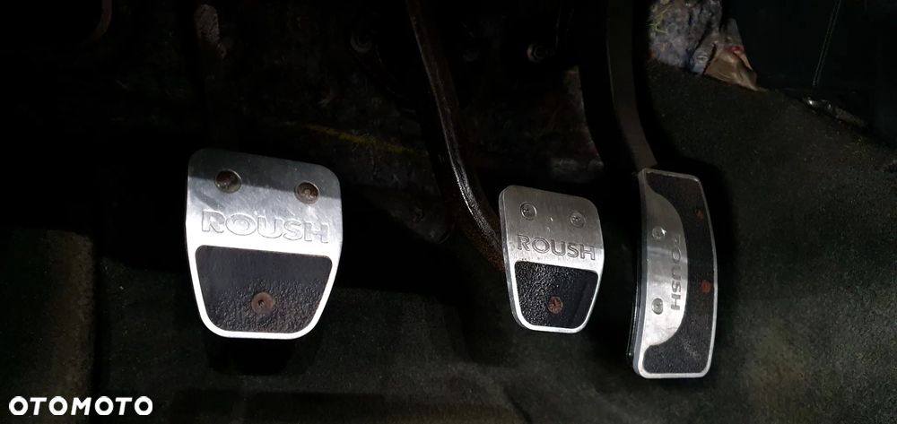 Ford Mustang 3.7 V6 Premium - 28
