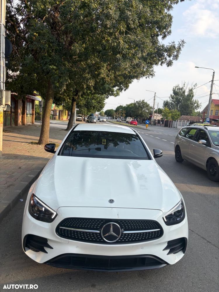 Mercedes-Benz E 220 d 4MATIC Aut. - 1