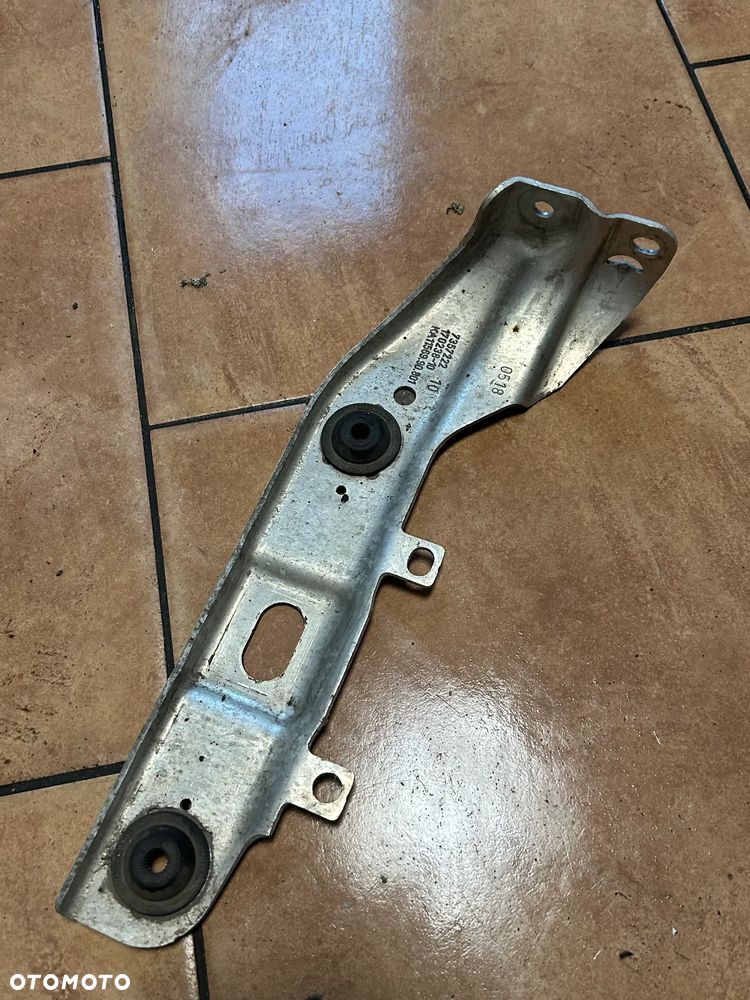 BMW G11 G30 G15 UCHWYT MOCOWANIE CHŁODNICY 7357222 - 2