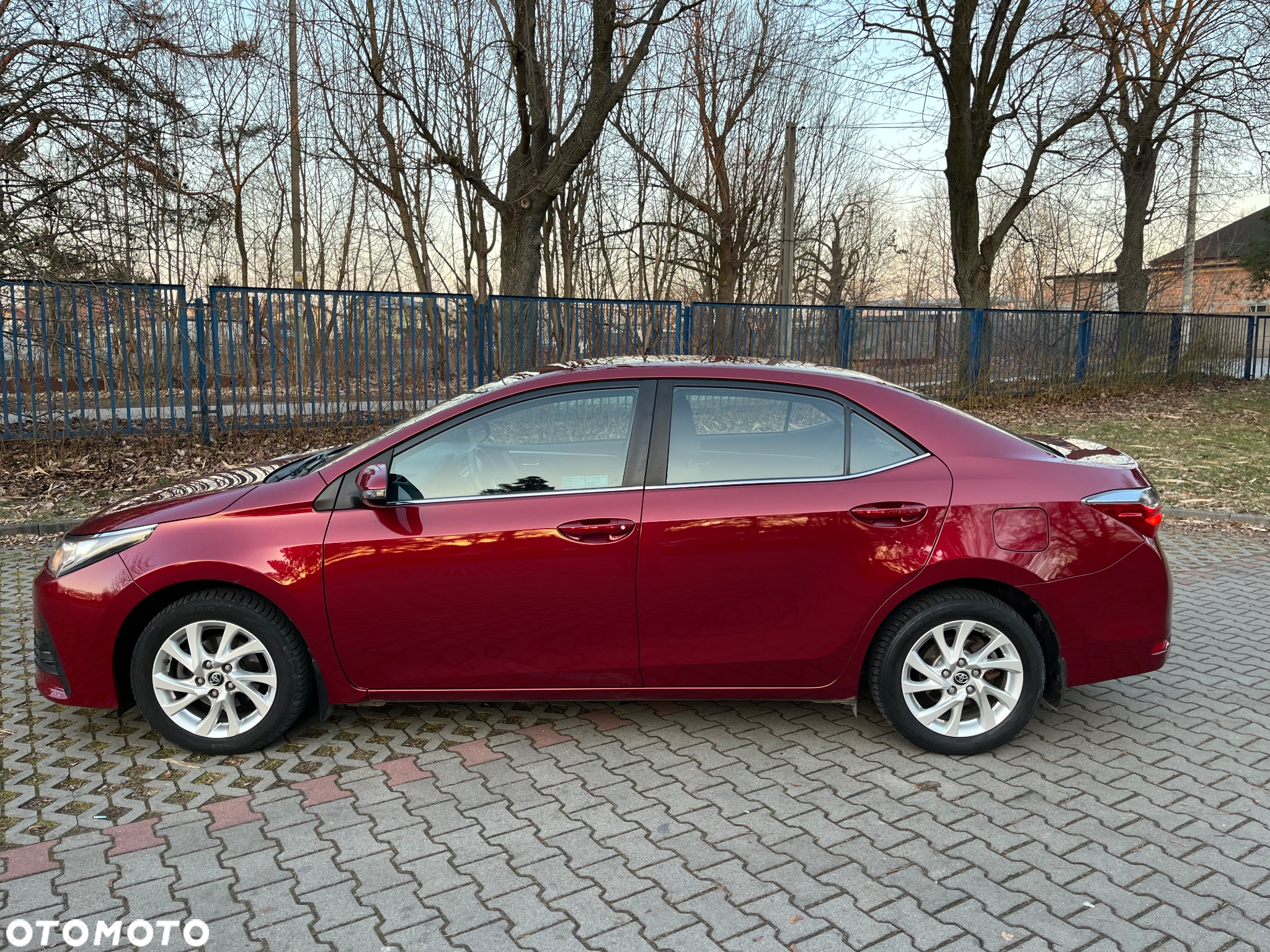 Toyota Corolla - 5
