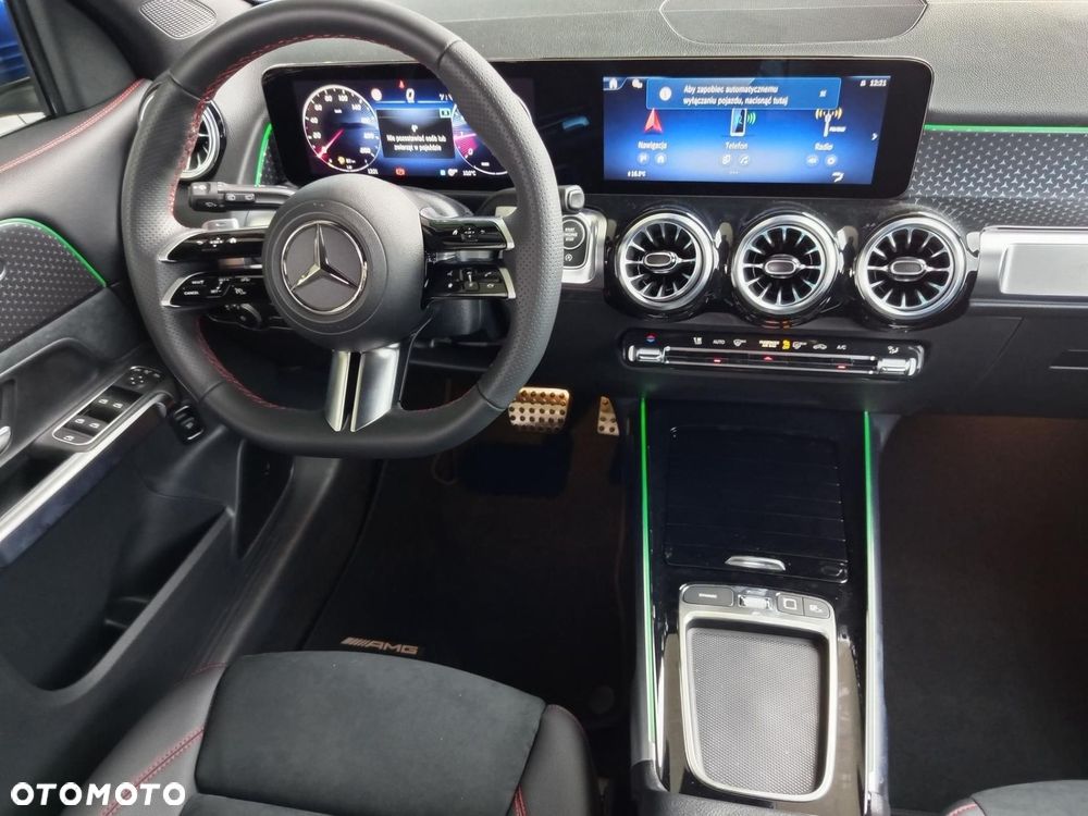 Mercedes-Benz GLB - 9