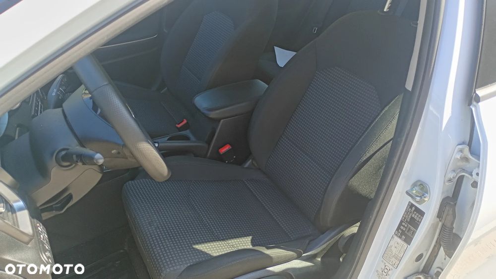 Kia Ceed 1.6 CRDi SCR M - 15