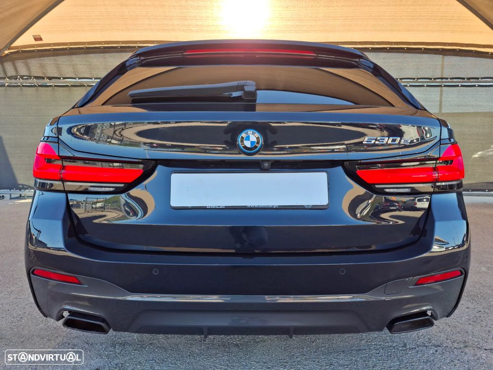 BMW 530 e Pack Desportivo M Pro - 14
