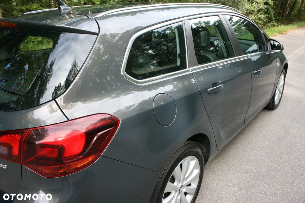 Opel Astra 1.4 Turbo Cosmo - 17