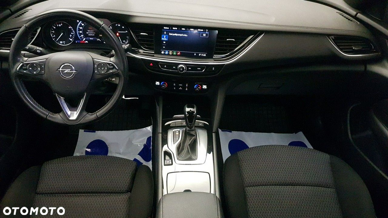 Opel Insignia - 19