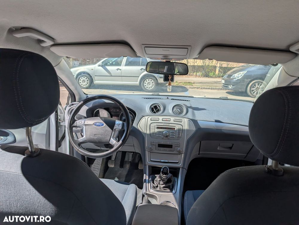 Ford Mondeo - 14