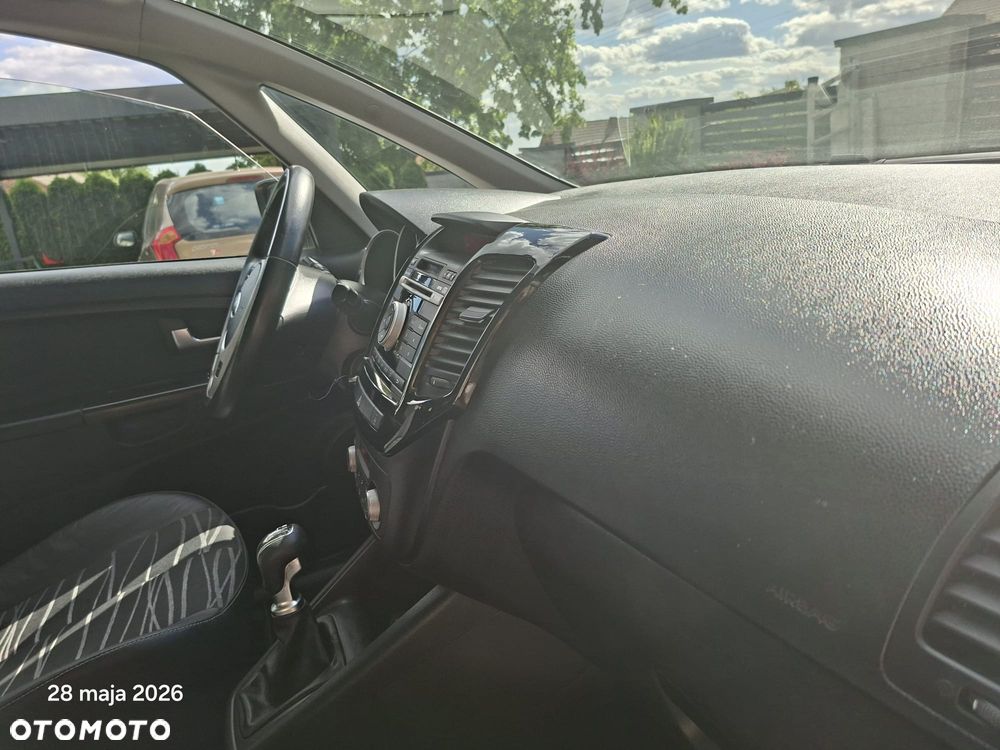 Kia Venga 1.4 CVVT Attract - 13