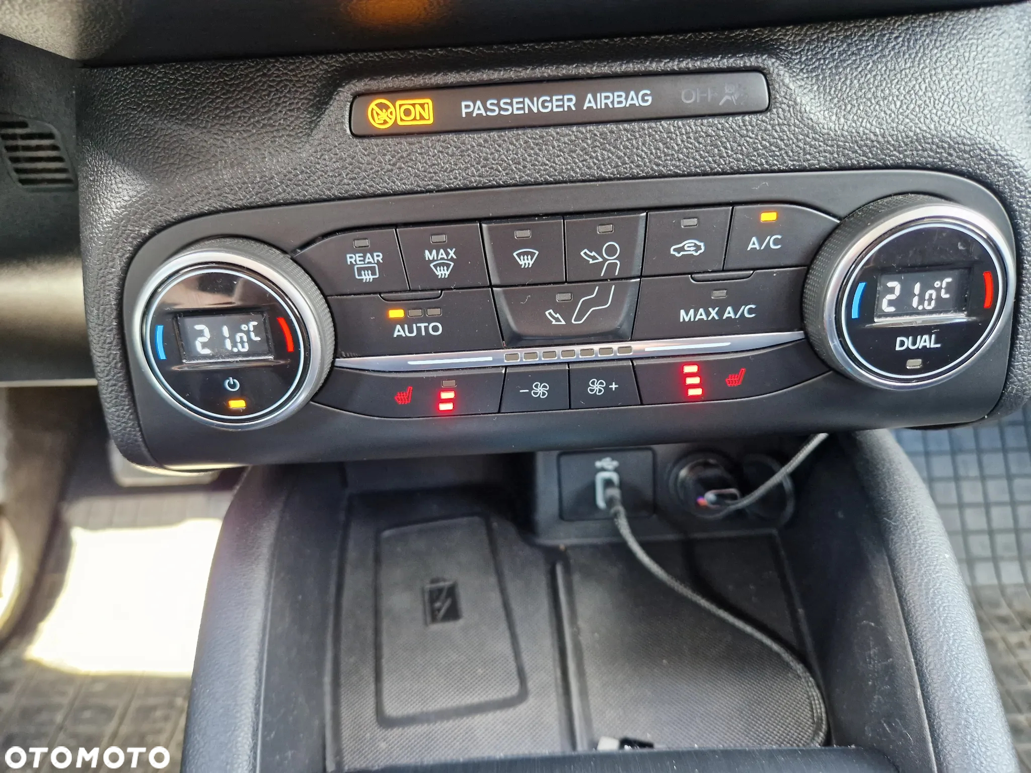 Ford Focus 2.0 EcoBlue Titanium - 22