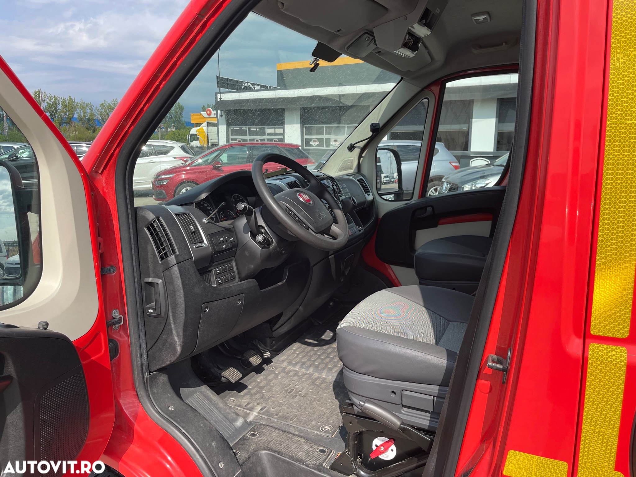Fiat Ducato Ambulance - 12