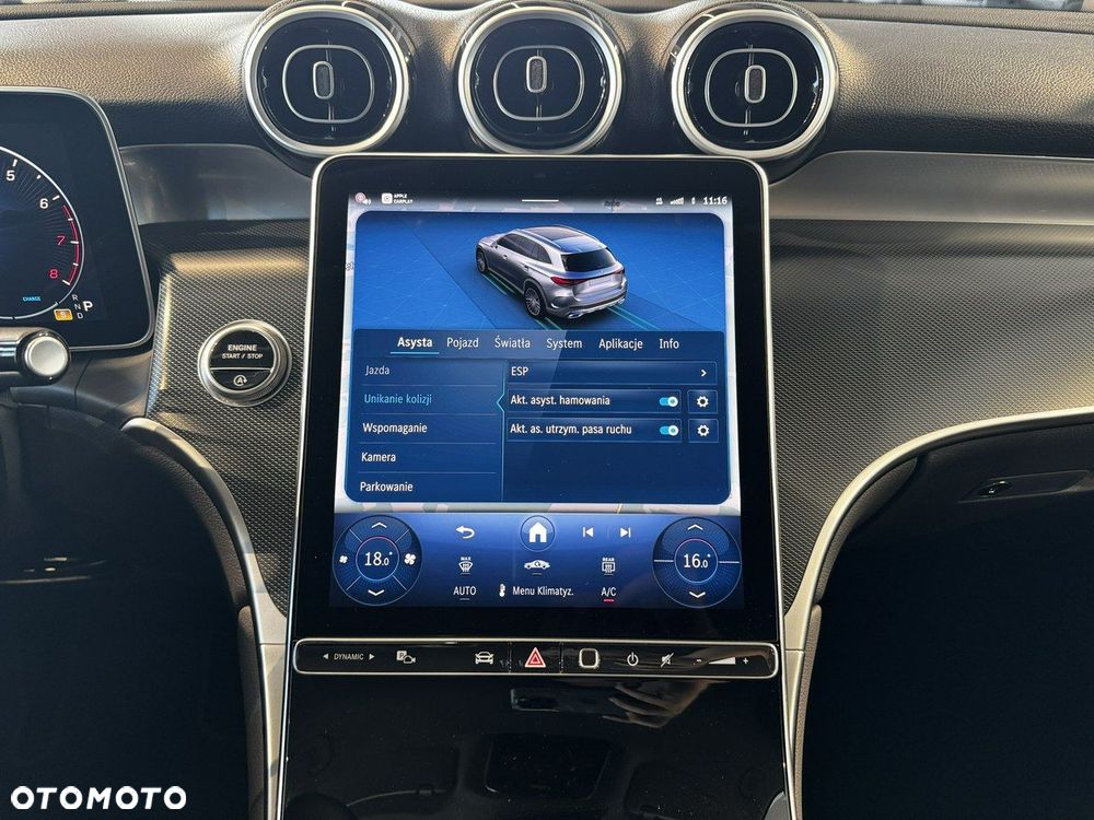 Mercedes-Benz GLC - 32