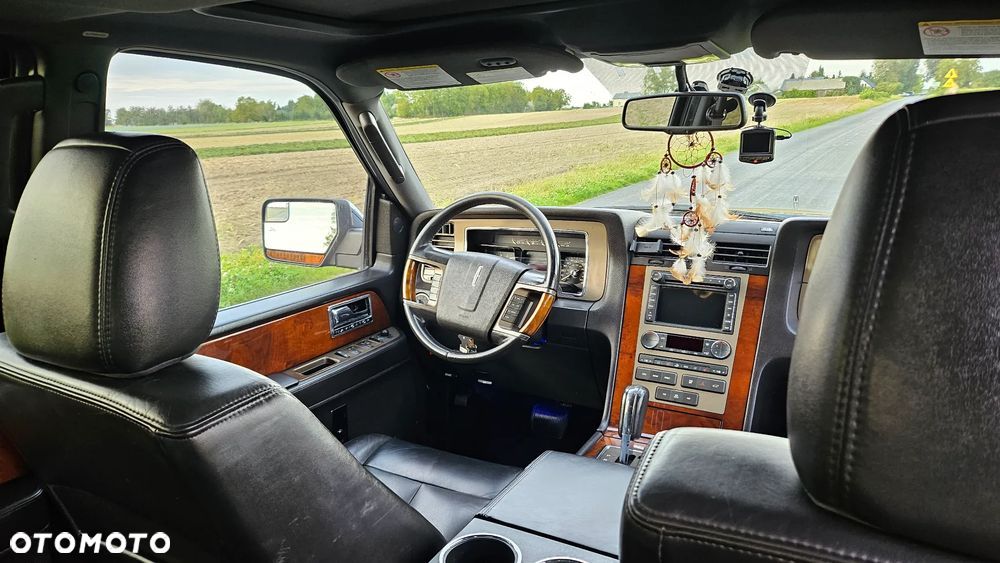 Lincoln Navigator 5.4 L 4x4 - 9