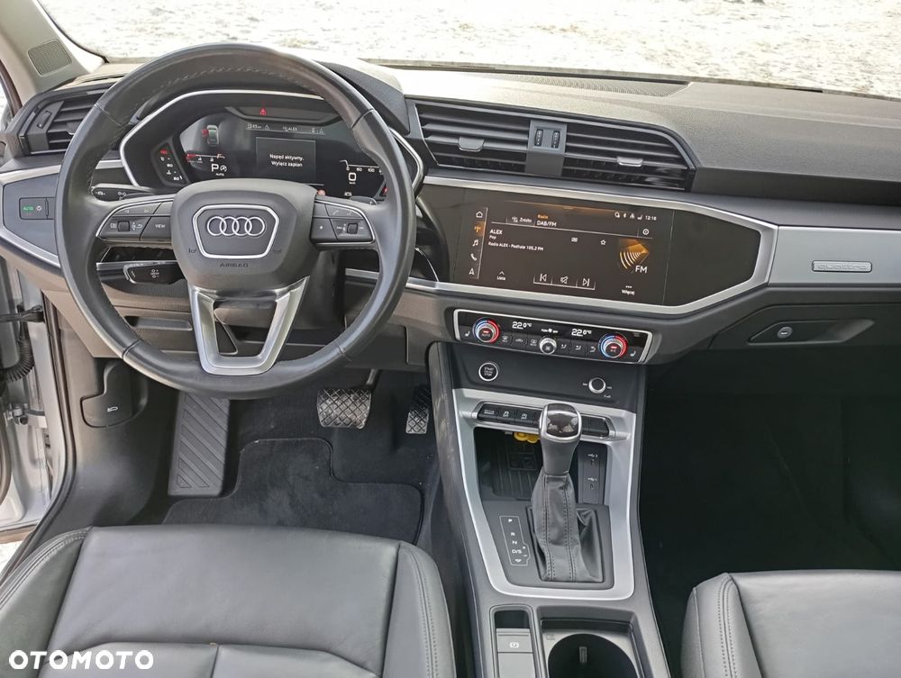 Audi Q3 Sportback - 9