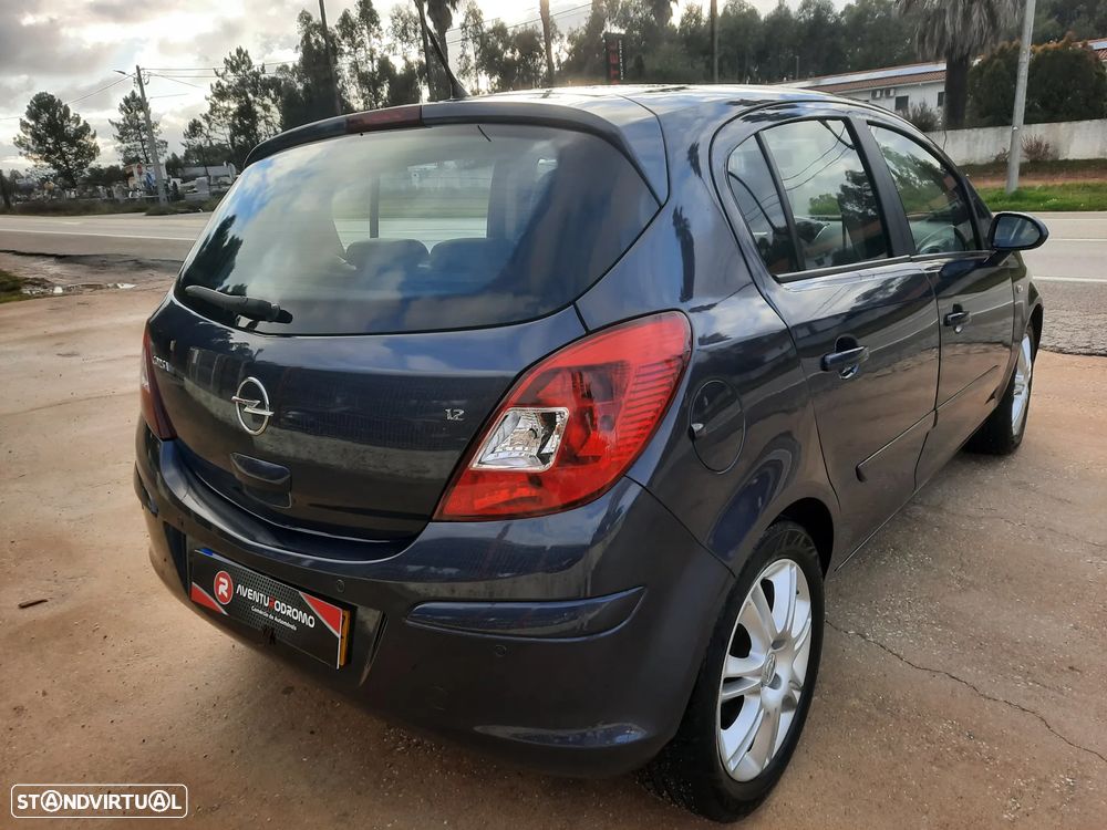 Opel Corsa 1.2 Cosmo Easytronic - 12