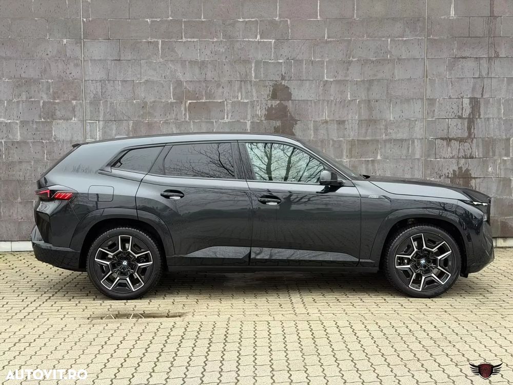 BMW XM 50e - 11