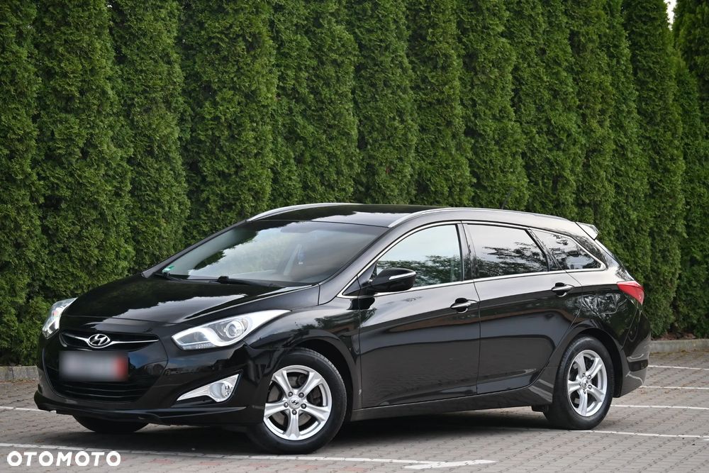 Hyundai i40 i40cw 1.7 CRDi Automatik Fifa World Cup Edition Gold - 2