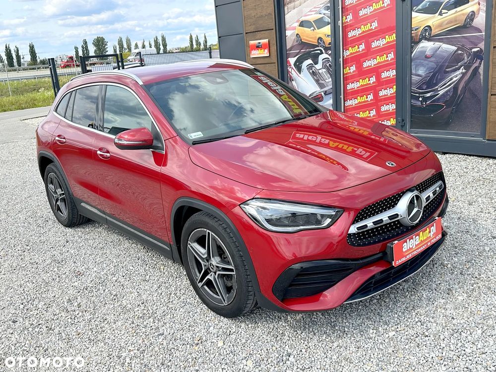Mercedes-Benz GLA 200 d AMG Line - 2