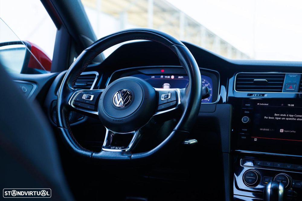 VW Golf 2.0 TSI GTI DSG Performance - 16