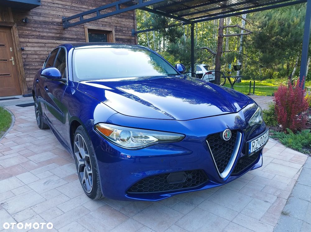 Alfa Romeo Giulia 2.0 Turbo 16V AT8-Q4 Ti - 5
