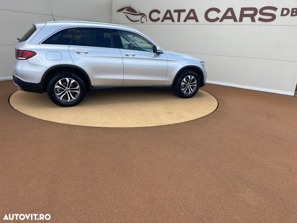 Mercedes-Benz GLC 300 d 4MATIC 9G-TRONIC - 16