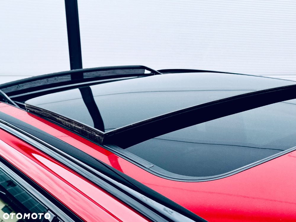 Volvo V60 B3 B R-Design - 5