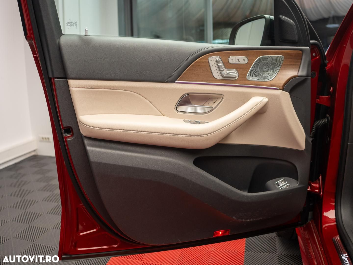 Mercedes-Benz GLE - 10