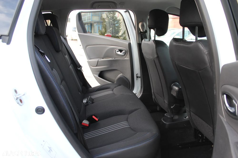 Renault Clio - 13