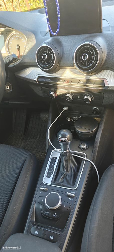 Audi Q2 30 TDI S tronic - 11