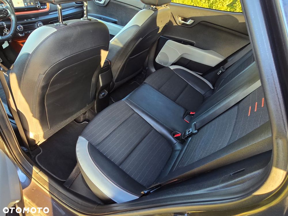 Kia Stonic - 16