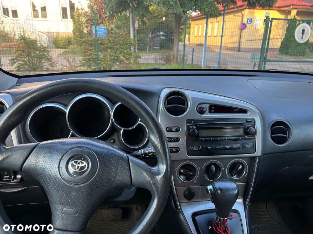 Toyota Matrix 1.8 - 8