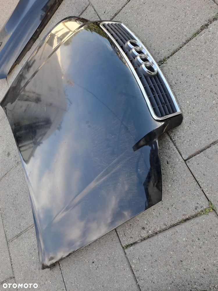 Audi A4 B6 maska błotniki zderzak kod lakieru LZ9W - 9