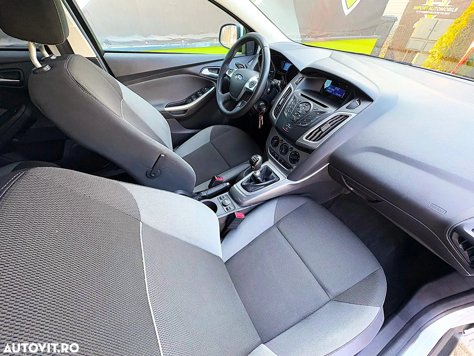 Ford Focus - 11