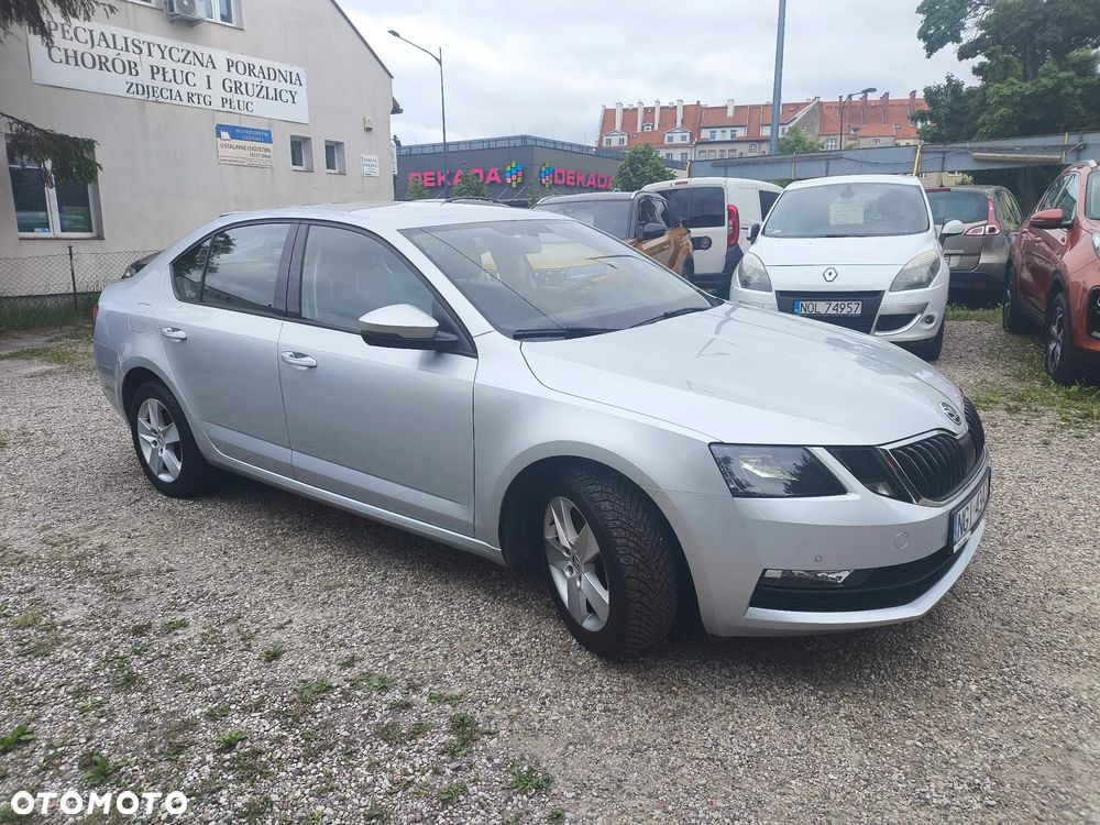 Skoda Octavia 1.6 TDI Ambition DSG - 3