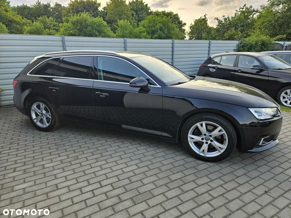 Audi A4 Avant 2.0 TDI ultra S tronic sport - 19