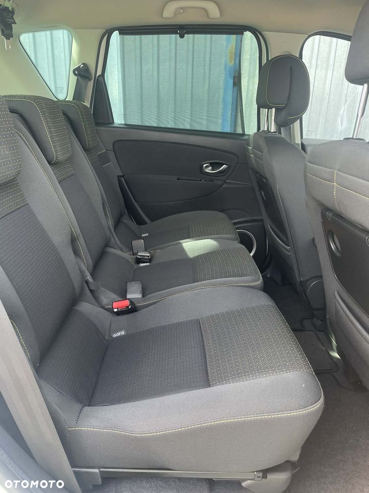 Renault Scenic 1.6 16V Infinity - 26