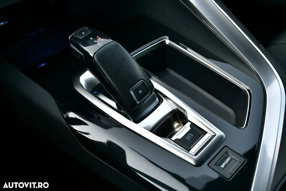 Peugeot 5008 1.6 BlueHDI EAT6 GT-Line - 29