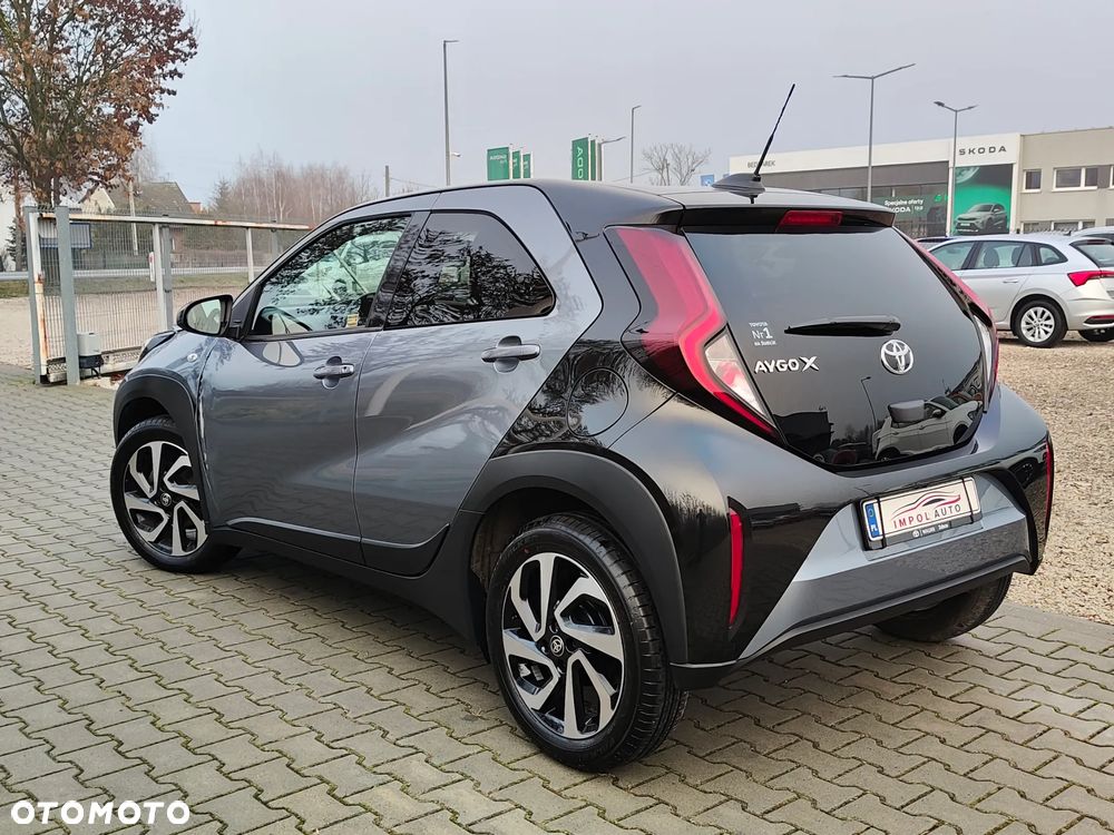 Toyota Aygo X 1.0 VVT-i Style - 3