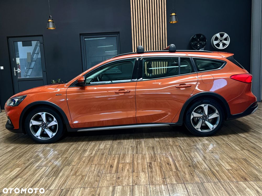 Ford Focus SW 1.5 EcoBoost S&S ACTIVE - 12