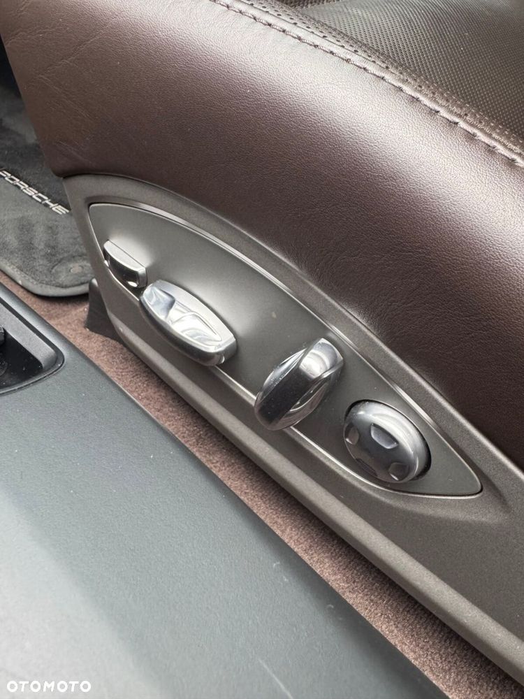 Porsche 911 Carrera 4S PDK - 16