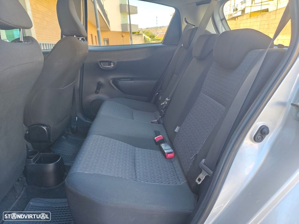 Toyota Yaris 1.0 VVT-i Comfort +PS Style +P.Techno - 15