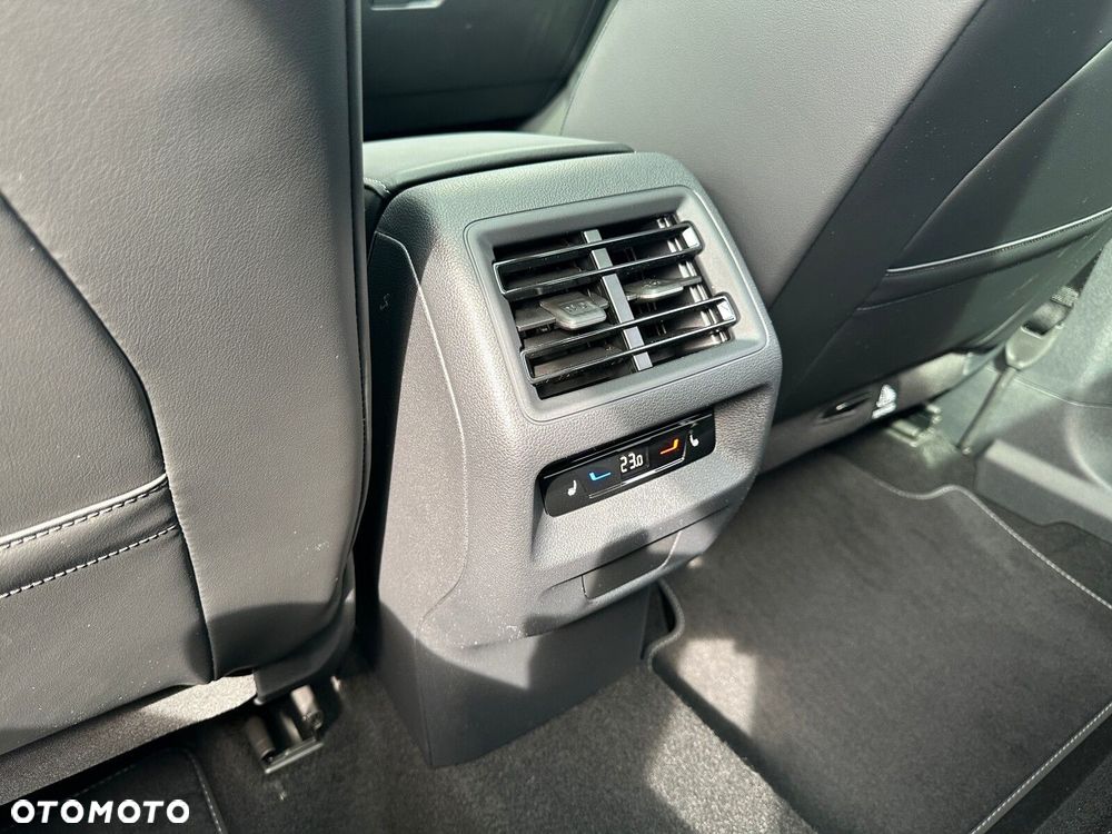 Volkswagen Tiguan - 28