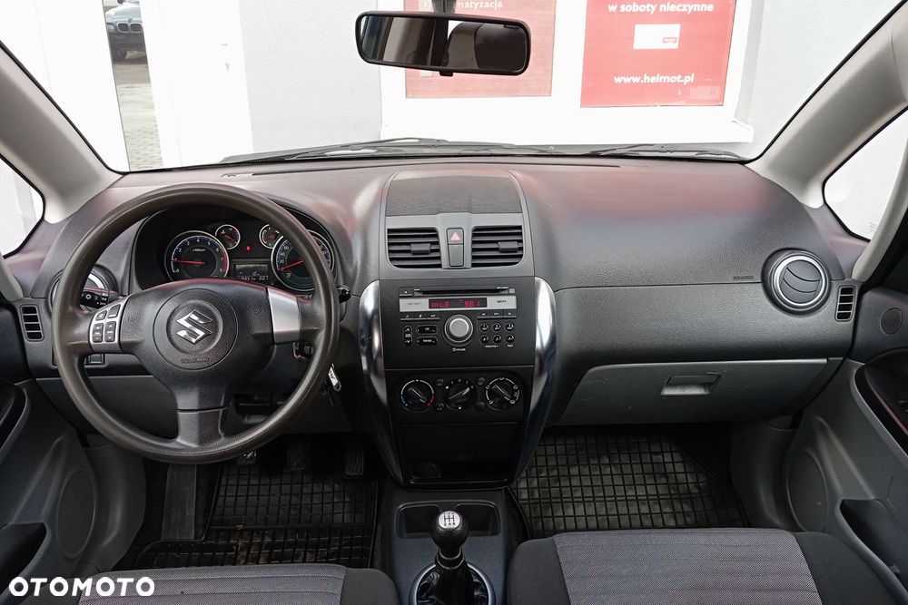 Suzuki SX4 1.6 Comfort 4WD - 28