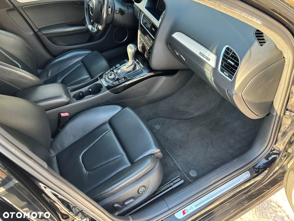 Audi S4 Limousine - 23