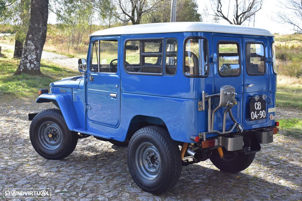 Toyota Land Cruiser - 18