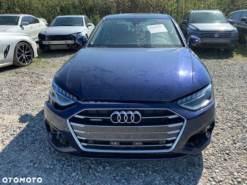 Audi A4 Limousine - 1