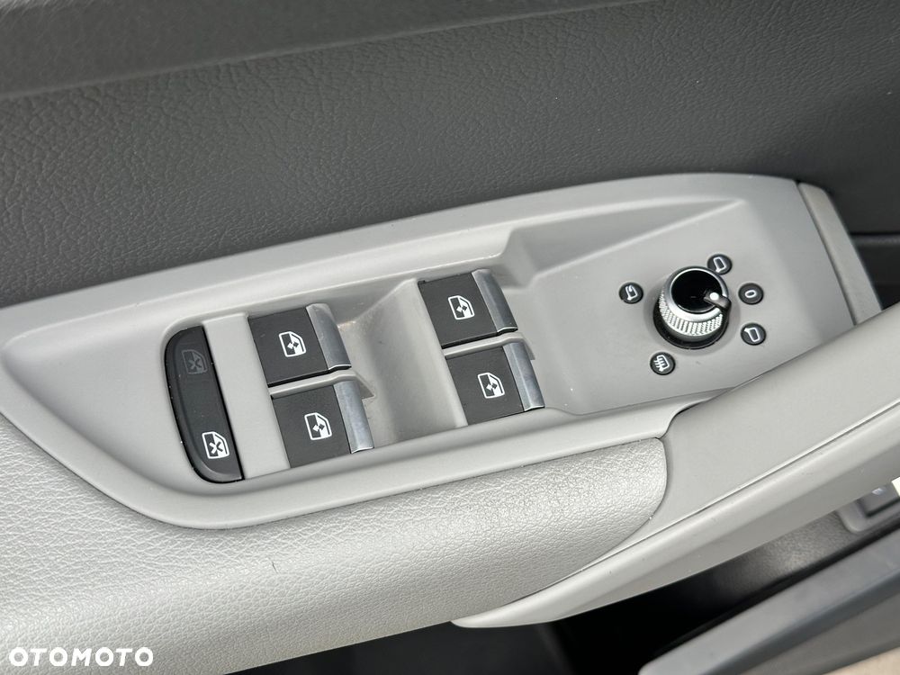 Audi Q5 50 TFSI e Quattro S Line S tronic - 17