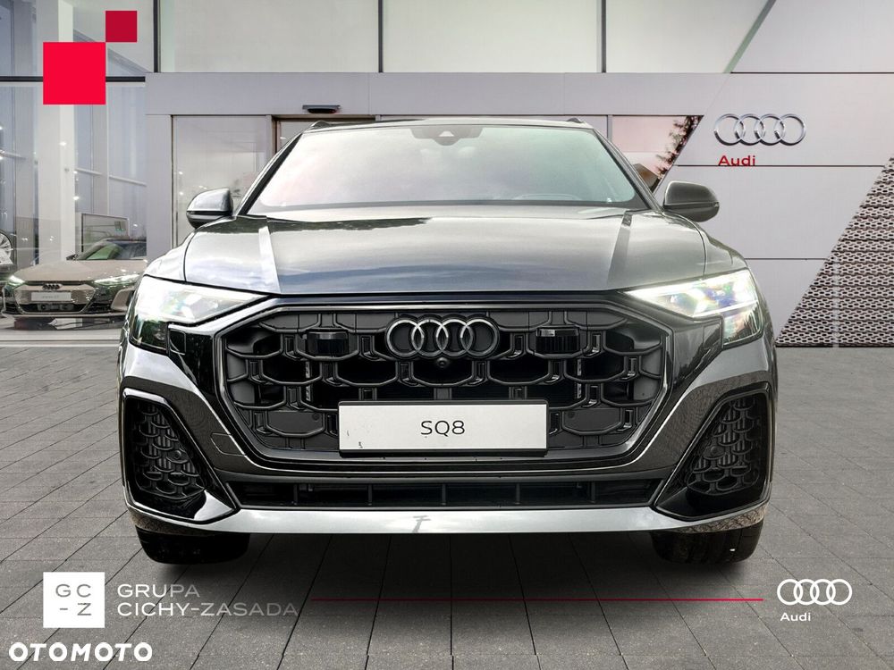 Audi SQ8 - 8