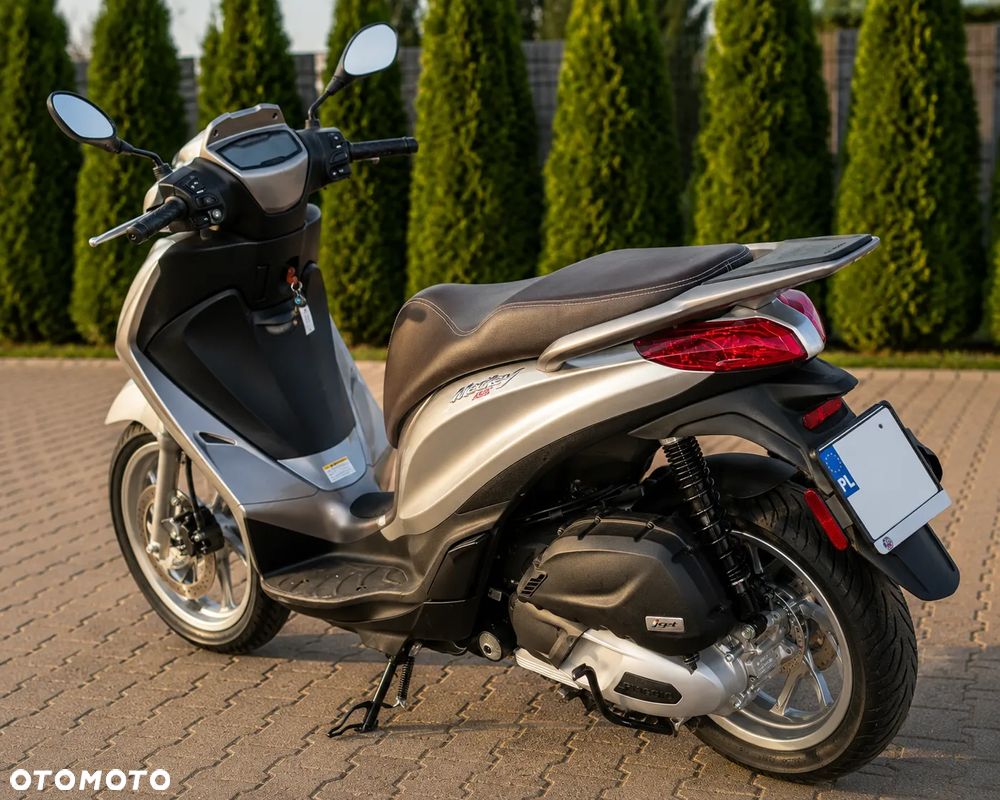 Piaggio Medley - 2