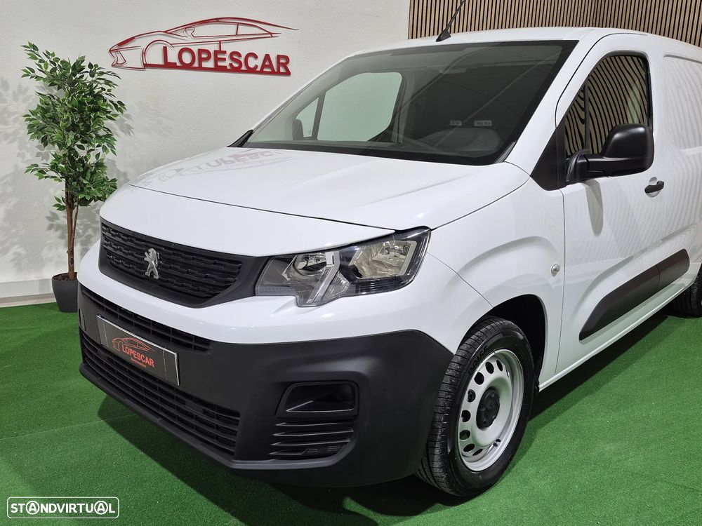 Peugeot Partner LONGA - 2023 - 100.000KM | GARANTIA | NAC - 3 LUG. - 2
