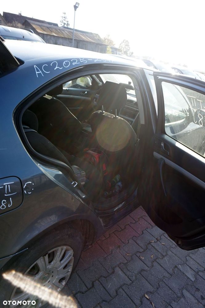 SKODA OCTAVIA II 1Z3 LIFT LB LIFTBACK 2009 LF8J 9153 1.9 TDI BXE 105KM JCR SZARY na części - 15